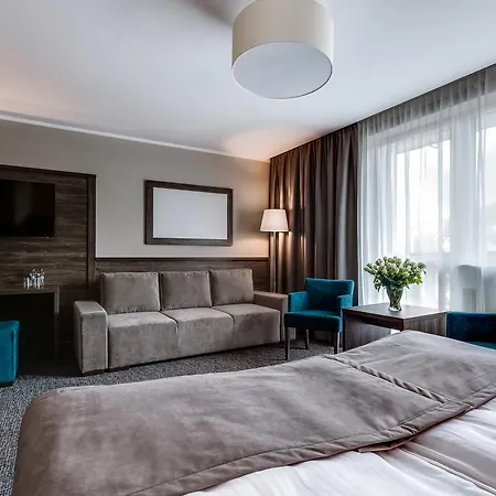 Konradówka Wellness&spa - 300 Metrów Do Centrum 3*