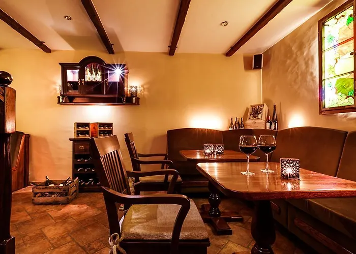 Konradowka Wellness & - 300 Metrow Do Centrum Szálloda 3*