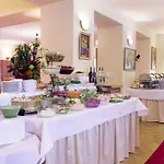 ホテル Konradowka Wellness & - 300 Metrow Do Centrum 3*