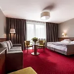 Konradowka Wellness & - 300 Metrow Do Centrum 3*