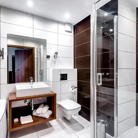 Konradowka Wellness & - 300 Metrow Do Centrum 3* קרפאז'