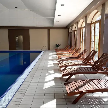 מלון Konradowka Wellness & - 300 Metrow Do Centrum קרפאז'