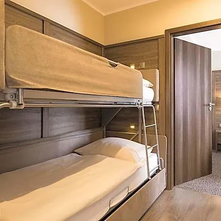 Konradowka Wellness & - 300 Metrow Do Centrum מלון 3*