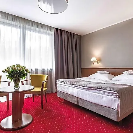 Konradowka Wellness & - 300 Metrow Do Centrum 3*