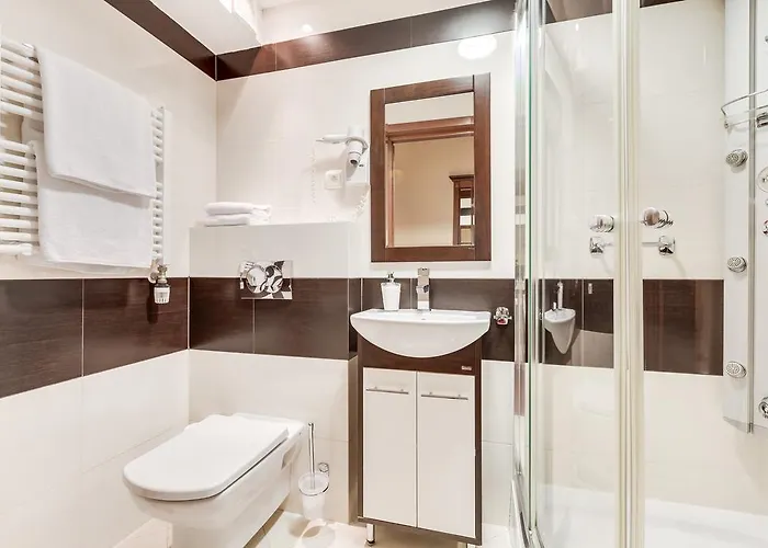 ホテル Konradowka Wellness & - 300 Metrow Do Centrum 3*