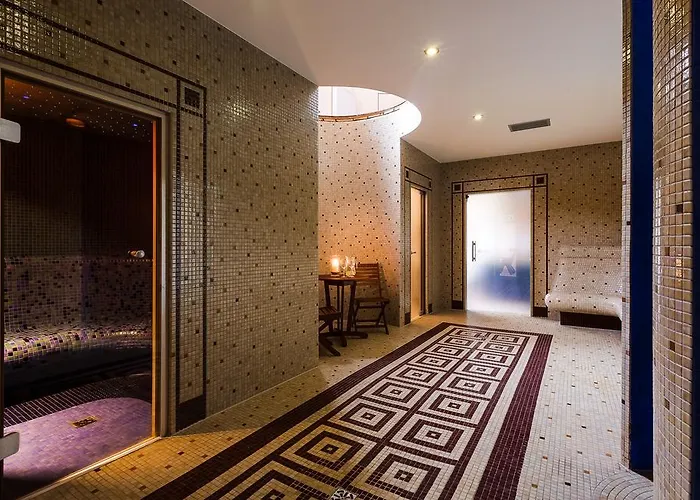 Konradowka Wellness & - 300 Metrow Do Centrum ホテル 3*