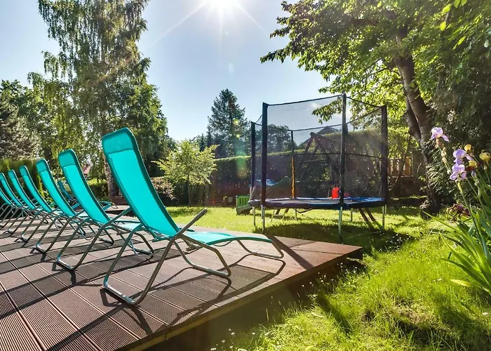 Hotel Konradowka Wellness & - 300 Metrow Do Centrum 3*